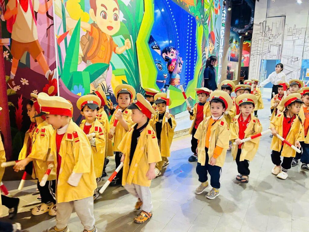 TRƯỜNG MẦM NON KIM LIÊN TỔ CHỨC CHO HỌC SINH THAM QUAN, TRẢI NGHIỆM HỌC TẬP TẠI THÀNH PHỐ HƯỚNG NGHIỆP KIZCITI