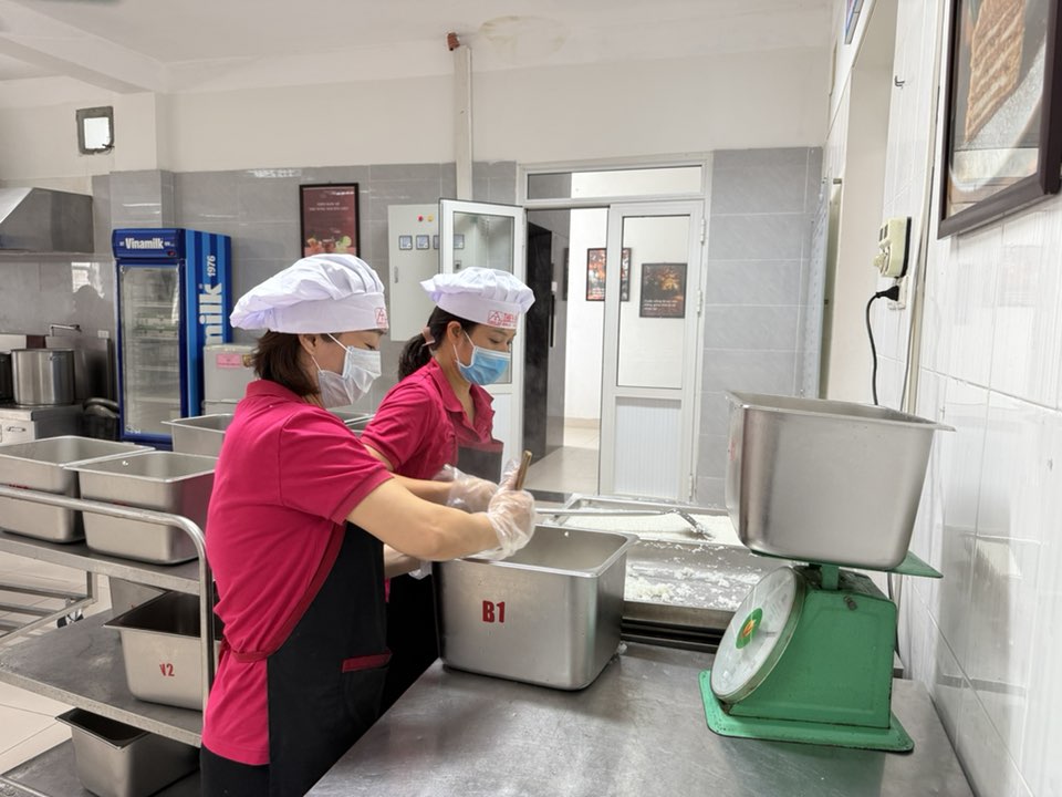 CÔNG TÁC CHĂM SÓC – NUÔI DƯỠNG TRẺ TẠI TRƯỜNG MẦM NON KIM LIÊN