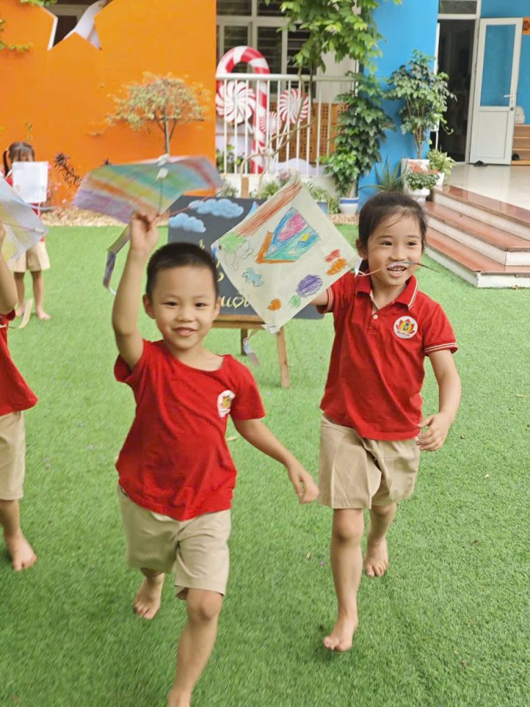 CÁNH DIỀU TUỔI THƠ – LỚP MẪU GIÁO NHỠ 5