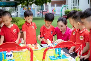 𝐂𝐎𝐌𝐄 𝐁𝐀𝐂𝐊 𝐓𝐎 𝐒𝐂𝐇𝐎𝐎𝐋 2026 – CHÀO MỪNG CÁC THIÊN THẦN NHỎ TRỞ LẠI TRƯỜNG MẦM NON KIM LIÊN 𝐂𝐎𝐌𝐄 𝐁𝐀𝐂𝐊 𝐓𝐎 𝐒𝐂𝐇𝐎𝐎𝐋 2026 – CHÀO MỪNG CÁC THIÊN THẦN NHỎ TRỞ LẠI TRƯỜNG MẦM NON KIM LIÊN